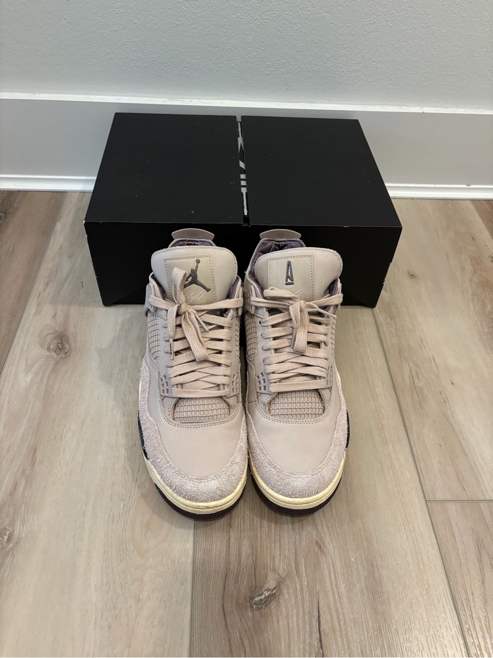 Jordan WMNS Air Jordan 4 Retro OG SP Fossil Stone / Metallic Pewter